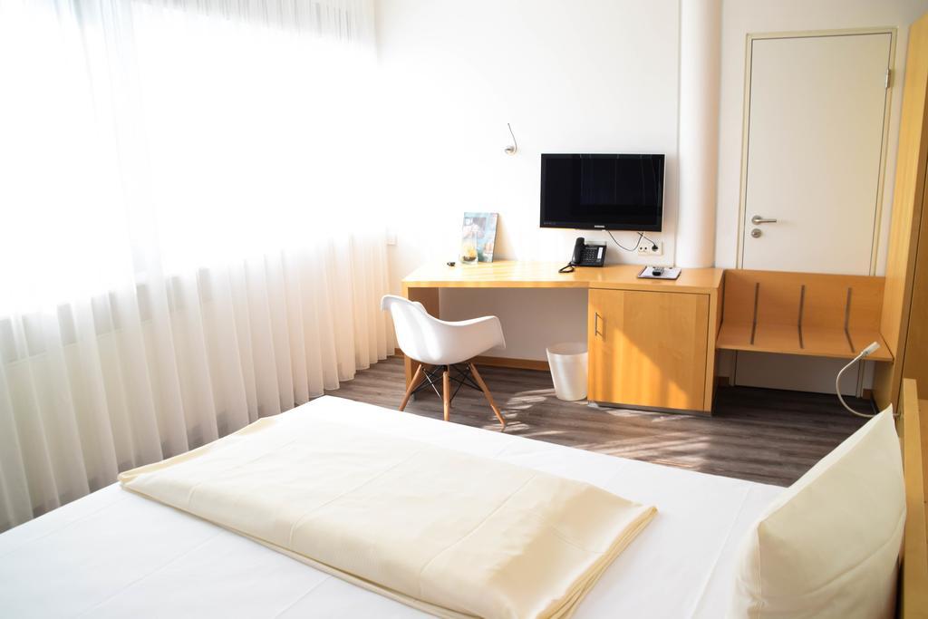 Cristall Hotel Вагойзель Екстер'єр фото